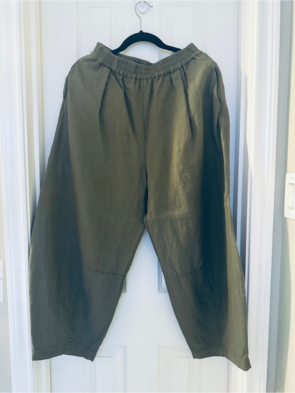 Beyond Nine Daisy linen barrel pants - Picture 2 of 5